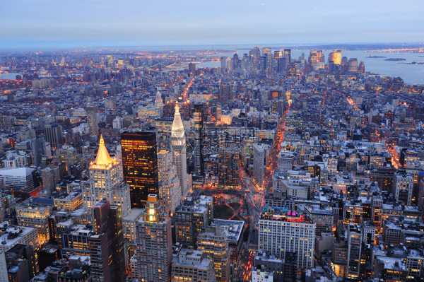 纽约十二，揭秘这座都市中的星座奥秘，探寻纽约人的性格特质,象征,十二星座,星座,第1张