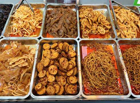 梦见吃卤腐，周公解的神秘征兆及其寓意解析,象征,事业,挑战,第1张