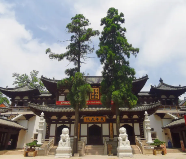 径山寺求签条件最新政策，传统与新时代规范的和谐融合,希望,求签,文化传承,第1张