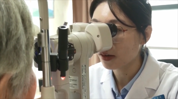 揭秘右下眼睑跳动之谜，吉凶背后的科学原理,挑战,自我,吉凶,第1张