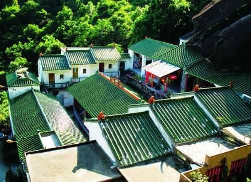 惠东西来古刹求签，古刹的神秘之旅,希望,求签,吉凶,第1张