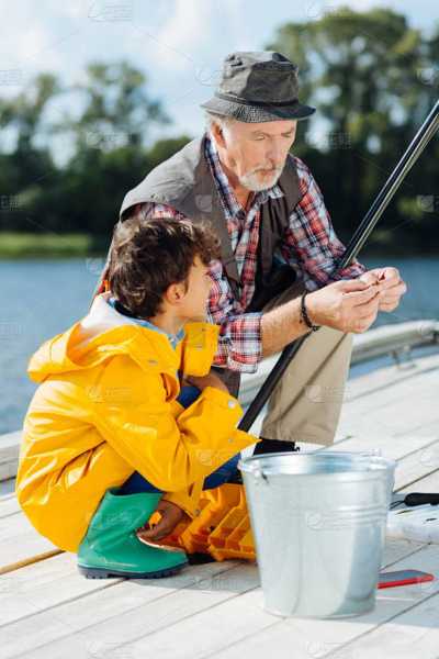 揭秘周公解梦，老梦见钓鱼的深层含义,象征,事业,挑战,第1张