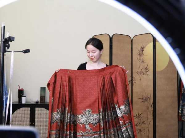 东北延吉时尚崛起，传统与现代的融合,吉时,传统与现代,第1张