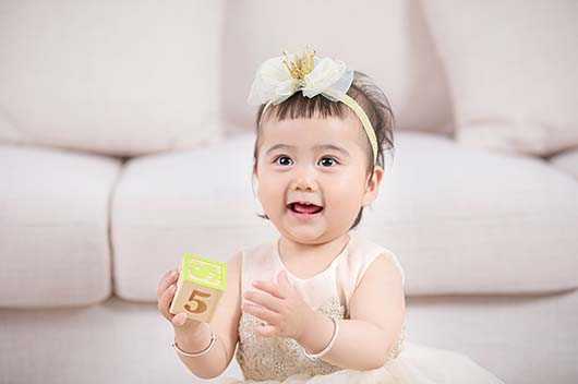 钰字取名，龙宝宝名字的寓意与文化内涵解析,象征,事业,希望,第1张