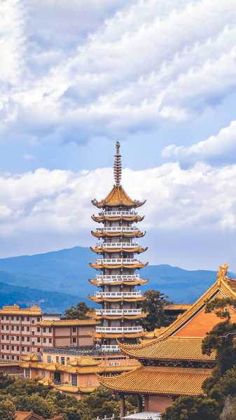 探寻鸡鸣寺还愿求签之地，揭秘古都寺庙的神秘文化,求签,寺庙,解读,第1张