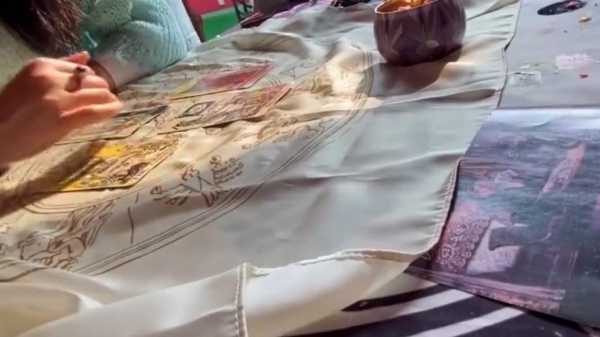 揭秘，为什么女孩更容易相信算命？,命运,挑战,算命,第1张