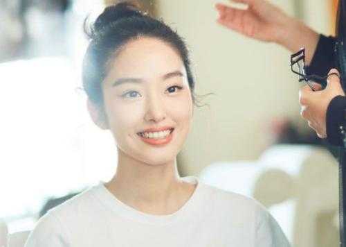 揭秘下垂八字眉测算，眉型背后的命运密码,命运,事业,希望,第1张