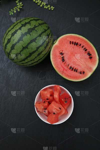 周易解梦，梦到西瓜的寓意与启示,象征,事业,挑战,第1张