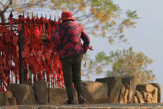 最新求签大全观看，揭秘传统祈福文化的现代演绎,求签,风水,祈福,第1张