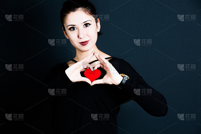 十二星座有颗什么心,揭秘星座背后的情感密码,命运,事业,挑战,第1张 十二星座有颗什么心,揭秘星座背后的情感密码,命运,事业,挑战,第1张