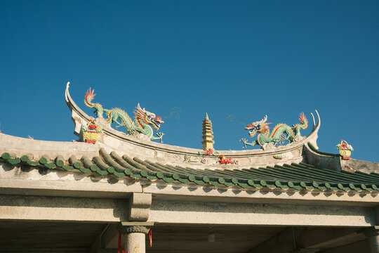 石狮之谜，揭秘古建筑中守护财气的神秘象征,象征,气场,能量,第1张