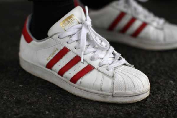 穿什么颜色鞋子好，揭秘鞋色与运势的搭配法则,象征,事业,气场,第1张