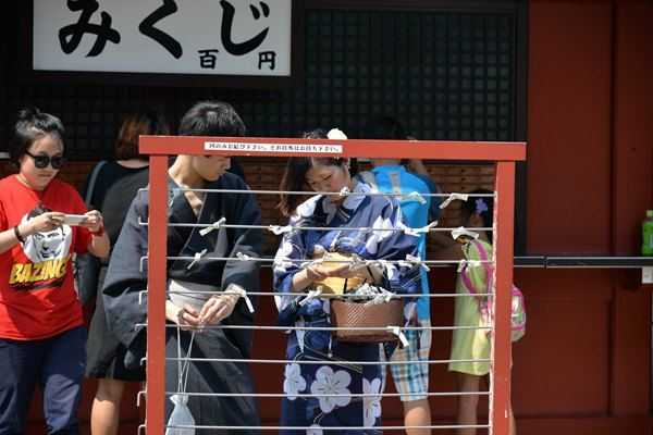 韬光寺抽签解惑，揭秘抽签时间与解签技巧,祈福,解读,抽签,第1张