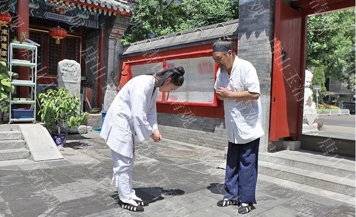 文化探秘，道观求签的神秘仪式与步骤详解,希望,求签,解读,第1张